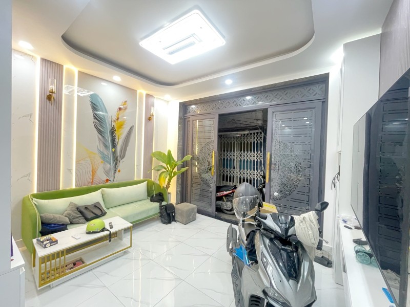 Bán nhà đẹp 4 tầng Nguyễn Văn Quỳ, Quận 7, 36m2 (4.5x8) chỉ 4.99 tỷ - Ảnh chính